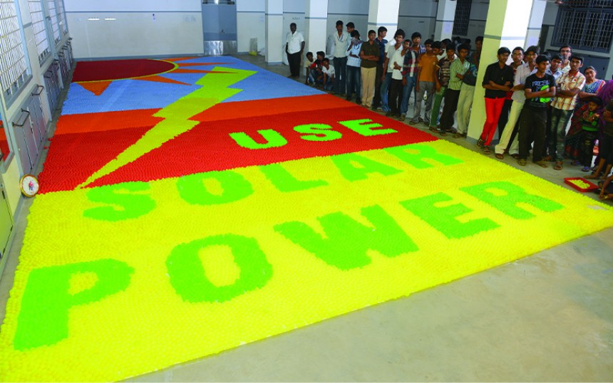 Largest Plastic Ball Mosaic by an Individual (Female)