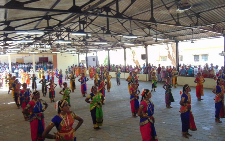 Most Number of People Performing Classical Dance Simultaneously